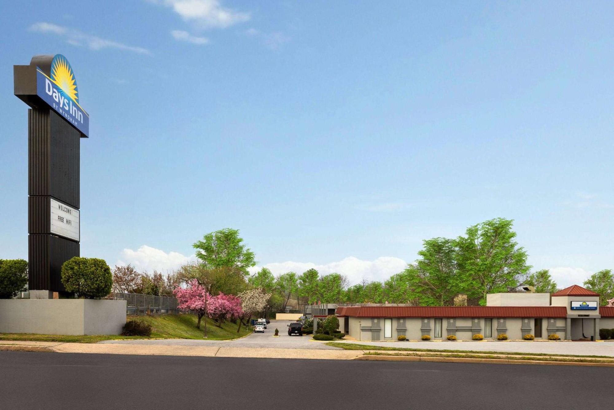 Days Inn By Wyndham Pottstown Exteriör bild