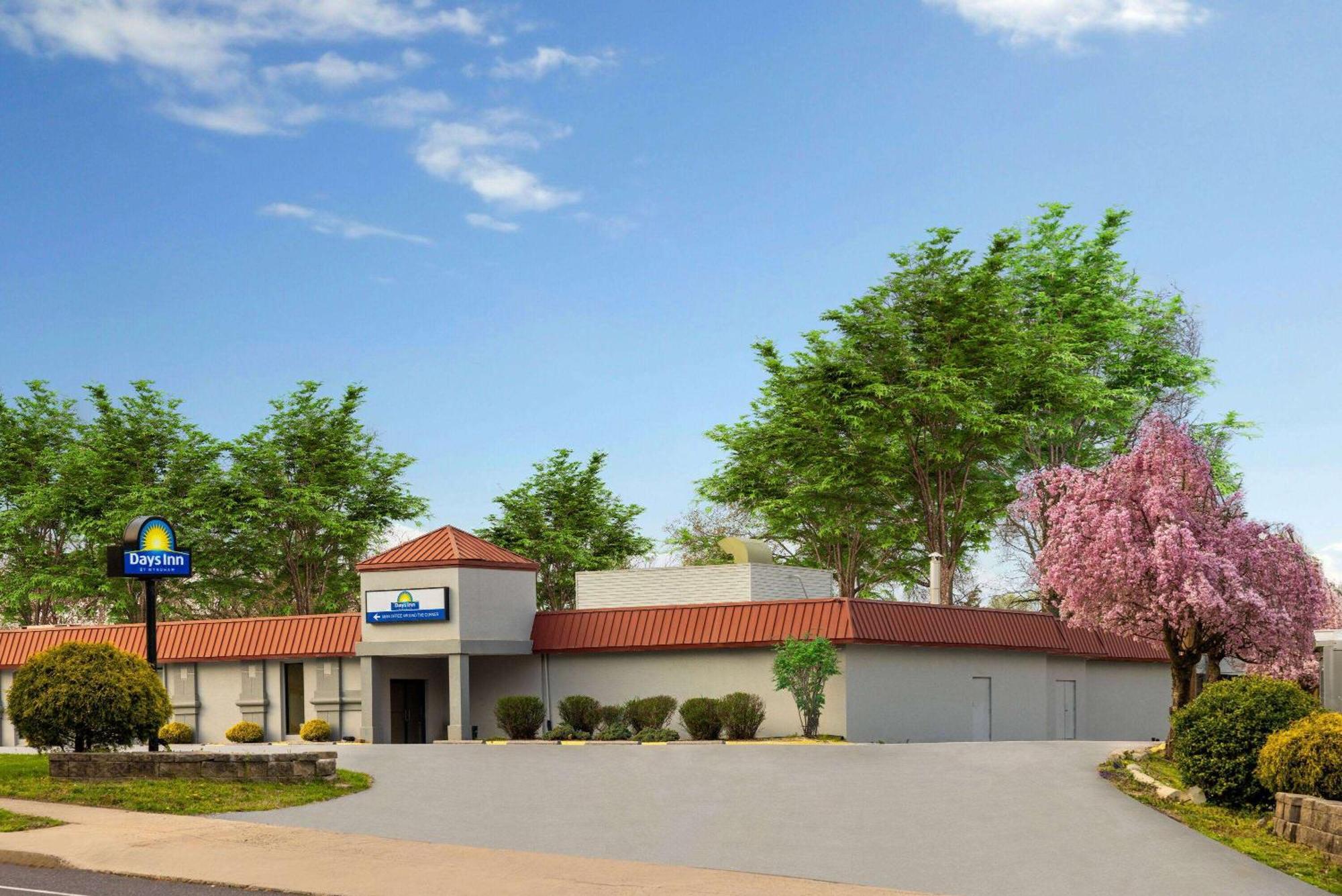 Days Inn By Wyndham Pottstown Exteriör bild