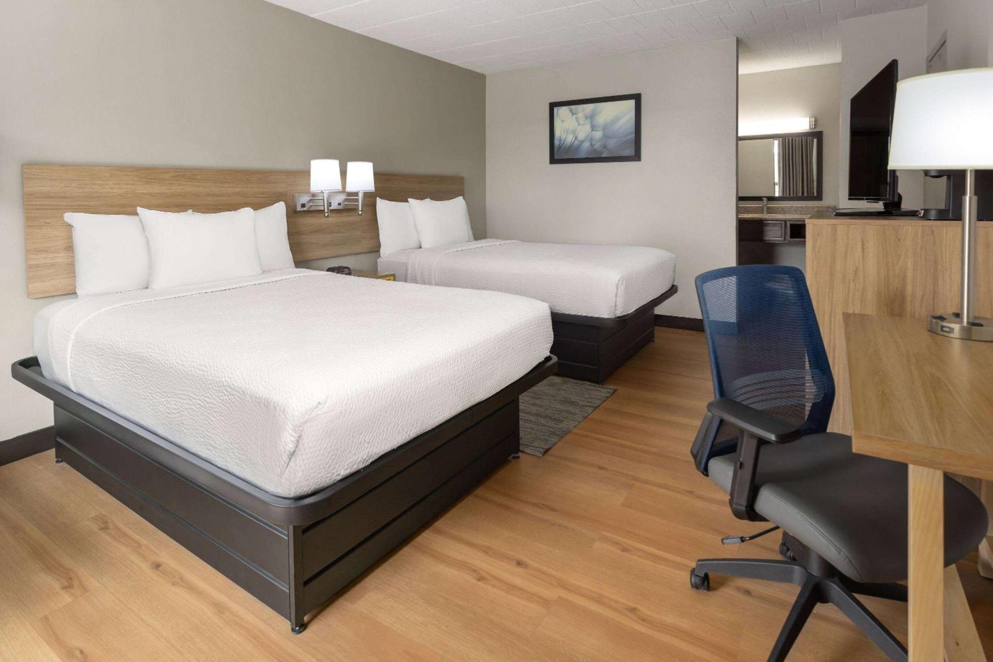 Days Inn By Wyndham Pottstown Exteriör bild